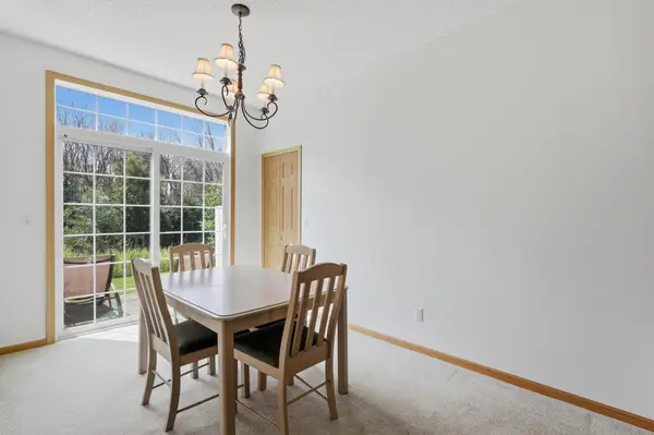 3176 Juniper LN #E, Woodbury, MN 55125