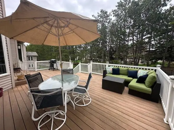 8197 Drexel CT, Eden Prairie, MN 55347