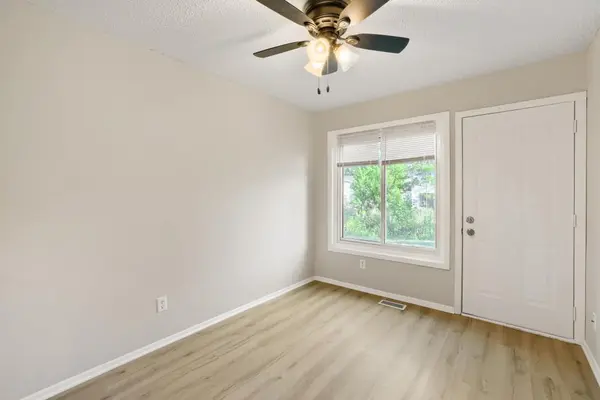 5918 Cahill AVE, Inver Grove Heights, MN 55076