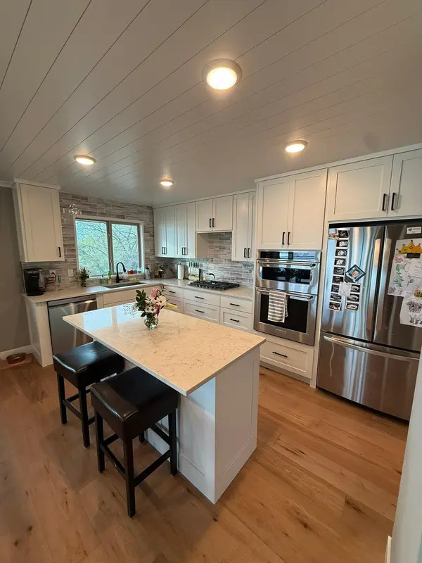4471 Manitou RD, Excelsior, MN 55331