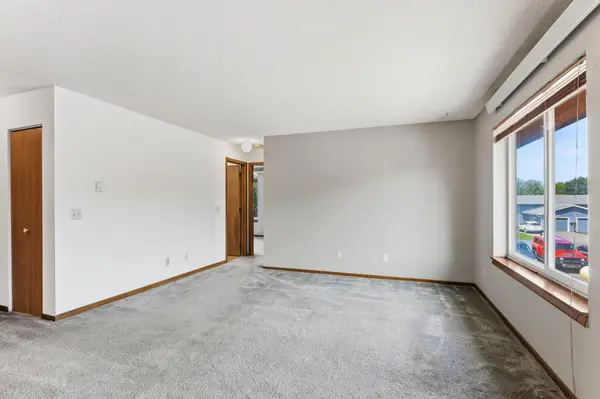 157 Mindy LN #34, Montrose, MN 55363
