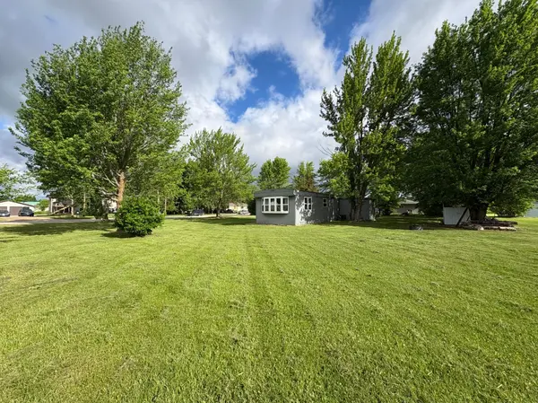 210 3rd AVE SW, Baudette, MN 56623