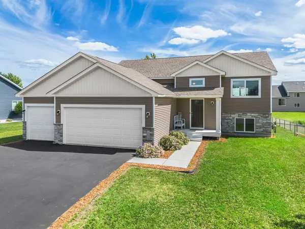1008 Mulberry AVE NE, Montgomery, MN 56069