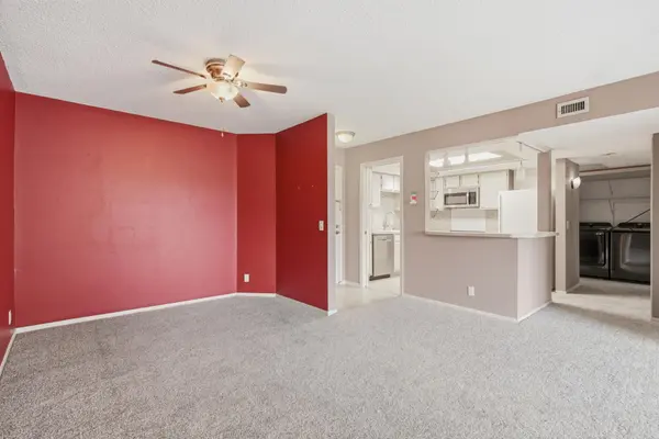 4710 58th AVE N #306, Crystal, MN 55429