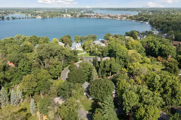2765 Ethel AVE, Wayzata, MN 55391