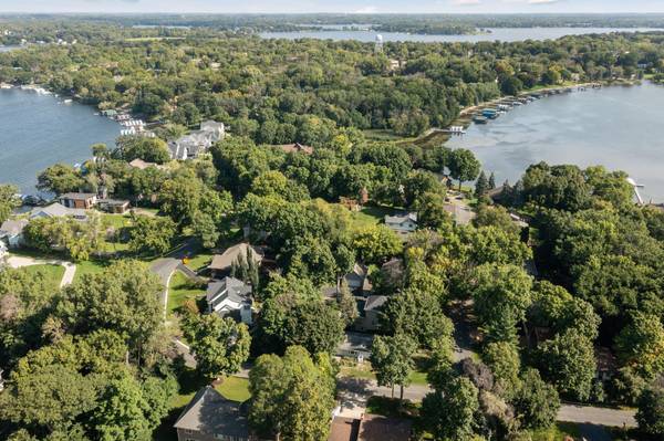 2765 Ethel AVE, Wayzata, MN 55391