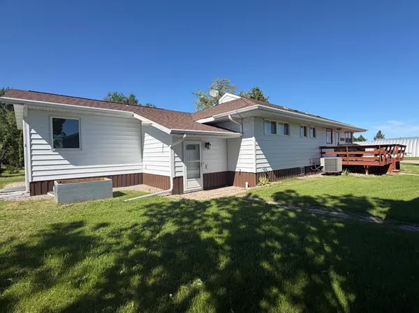 45262 State Highway 11, Roseau, MN 56751
