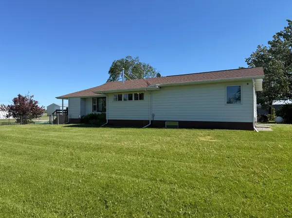 45262 State Highway 11, Roseau, MN 56751
