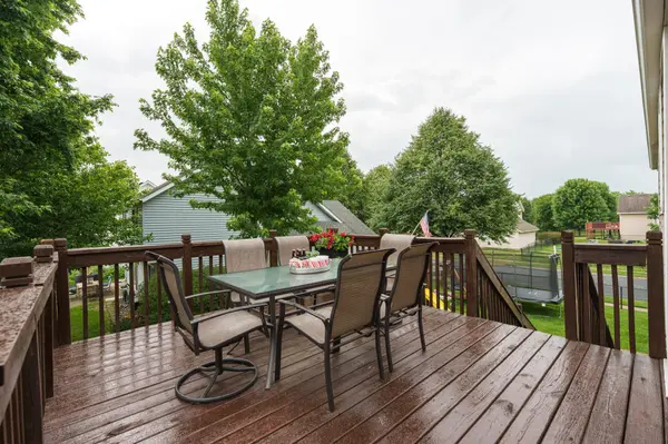 617 12th ST, Farmington, MN 55024