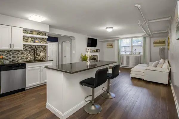 443 Dayton AVE #10, Saint Paul, MN 55102