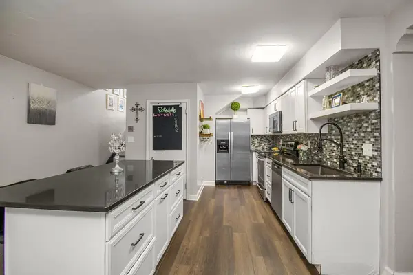 443 Dayton AVE #10, Saint Paul, MN 55102
