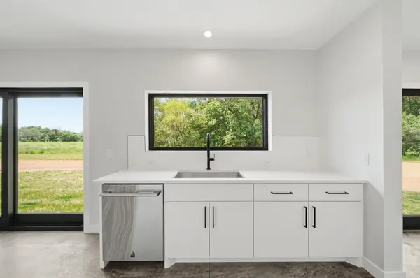 880 Wild Oak TRL, Independence, MN 55359