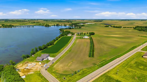 1041 E Grandview DR, Balaton, MN 56115