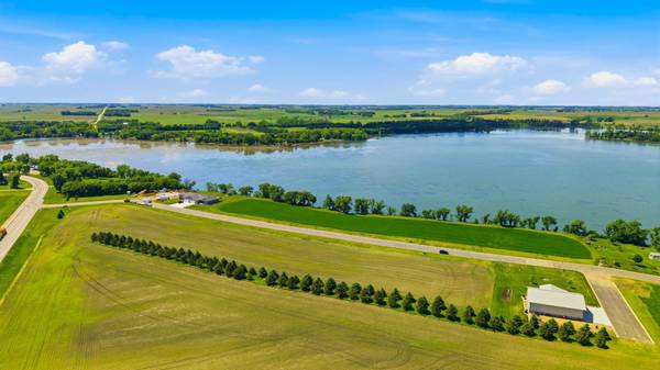 1041 E Grandview DR, Balaton, MN 56115