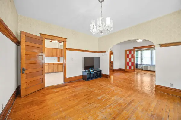 898 Western AVE N, Saint Paul, MN 55117