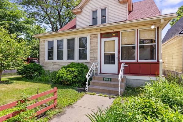 898 Western AVE N, Saint Paul, MN 55117