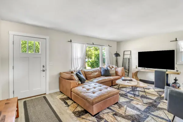 2402 Broadway N, Fargo, ND 58102