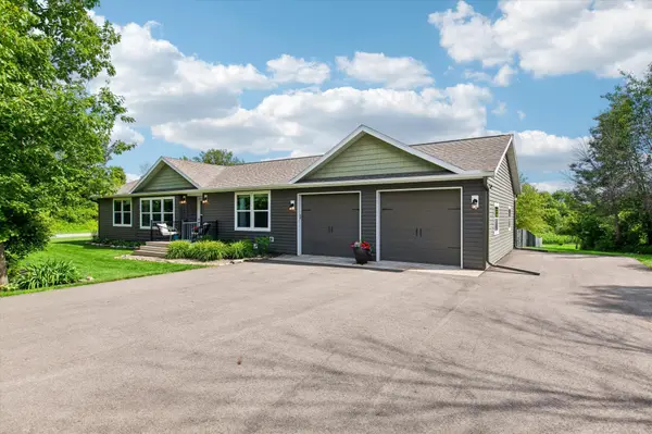 6787 Fairfax WAY, Faribault, MN 55021