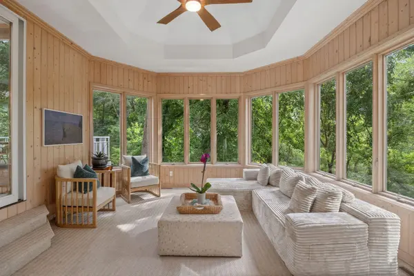 5429 Vining Point RD, Minnetonka, MN 55345