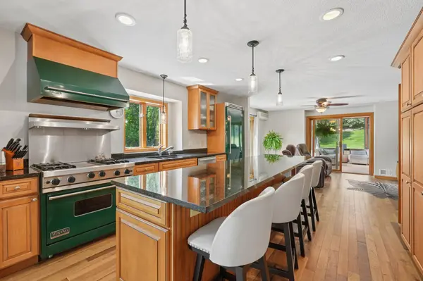 8850 Audubon RD, Chanhassen, MN 55317