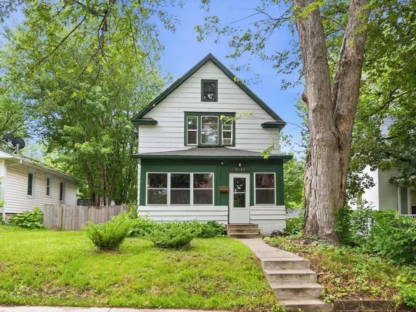 3735 Girard AVE N, Minneapolis, MN 55412