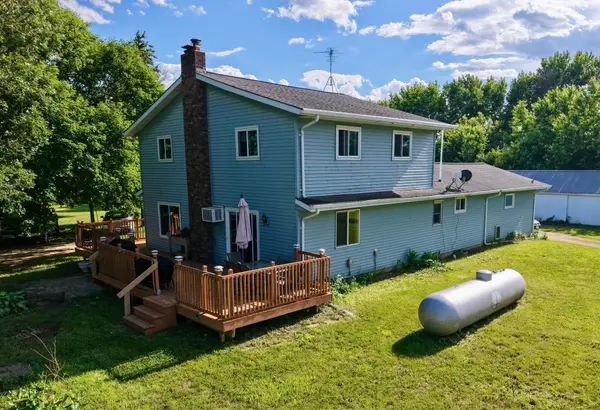 43365 590th AVE, Mountain Lake, MN 56159