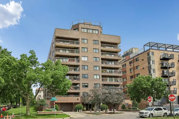 2885 Knox AVE S #707, Minneapolis, MN 55408