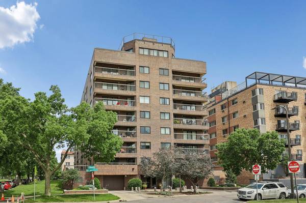 2885 Knox AVE S #707, Minneapolis, MN 55408