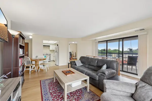 2885 Knox AVE S #707, Minneapolis, MN 55408