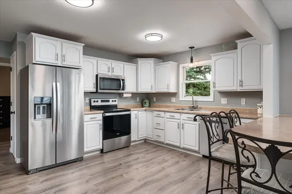 731 N 4th ST, La Crescent, MN 55947
