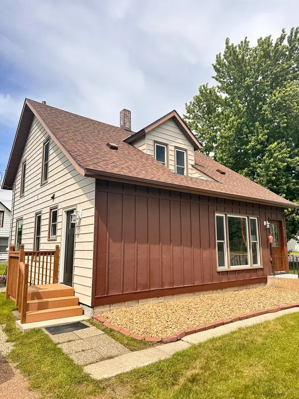 720 Fir AVE, Bird Island, MN 55310