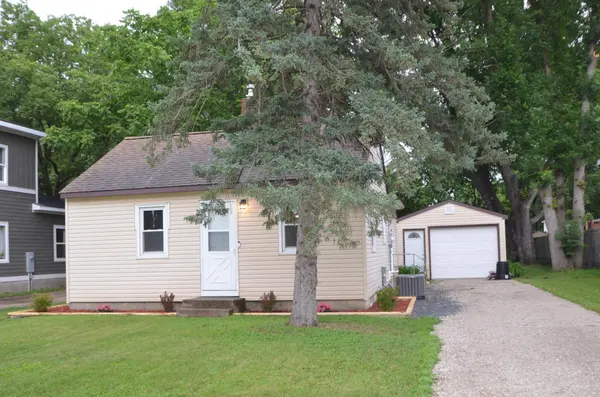 318 N Austin AVE, Litchfield, MN 55355