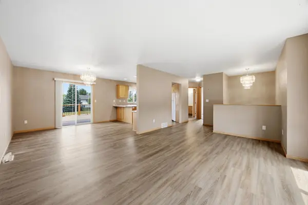 1534 Woodridge LN, West Fargo, ND 58078