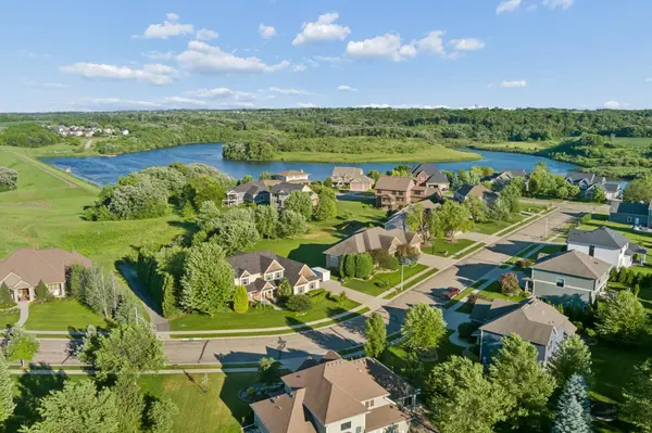 5352 Scenic Oak DR SW, Rochester, MN 55902