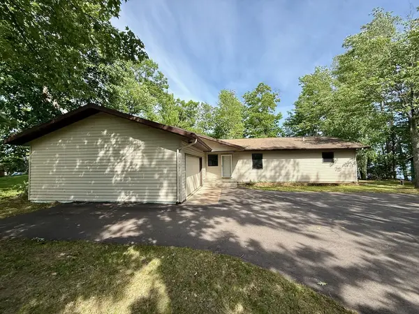 4826 Lazy Pine RD, Moose Lake, MN 55767