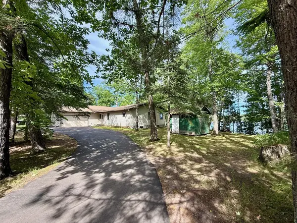 4826 Lazy Pine RD, Moose Lake, MN 55767