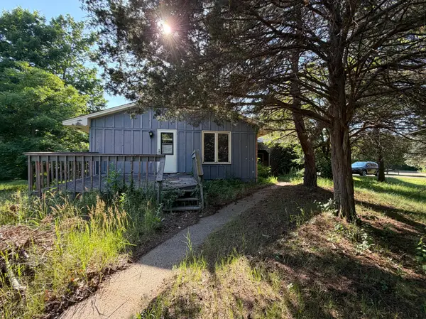 2852 Viking BLVD NW, Cedar, MN 55011