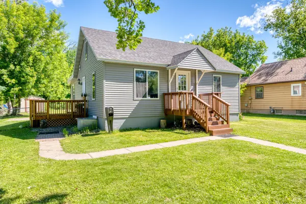 207 NE 7th ST, Grand Rapids, MN 55744