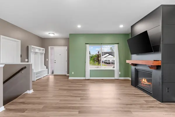 9973 32nd ST NE, Saint Michael, MN 55376
