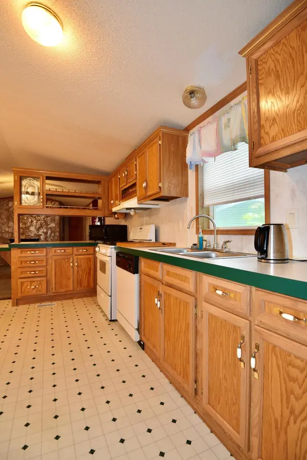 502 3rd ST NE, Milaca, MN 55051