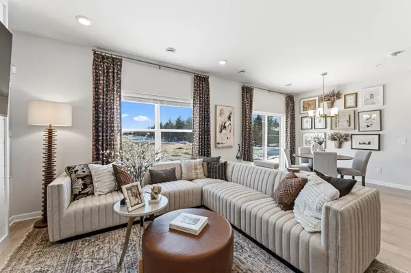1027 130th CT E, Rosemount, MN 55068