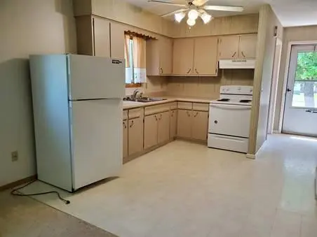 376 4th ST E #6, Halstad, MN 56548