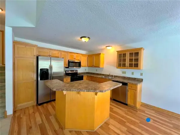 1875 Garden WAY, Saint Paul, MN 55119
