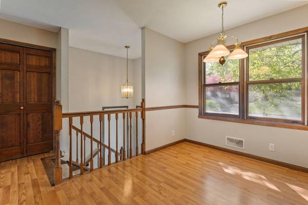 1559 Mccarthy RD, Eagan, MN 55121