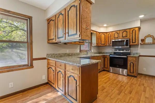 1559 Mccarthy RD, Eagan, MN 55121