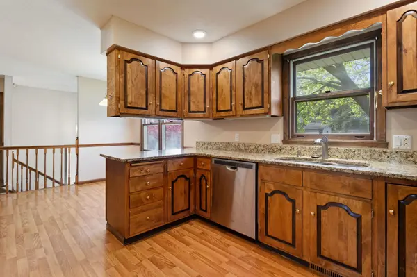 1559 Mccarthy RD, Eagan, MN 55121
