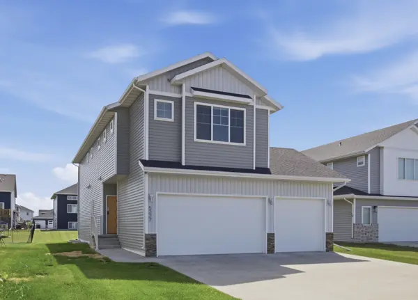 5227 11th ST W, West Fargo, ND 58078