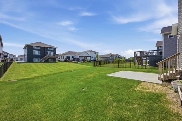 5227 11th ST W, West Fargo, ND 58078
