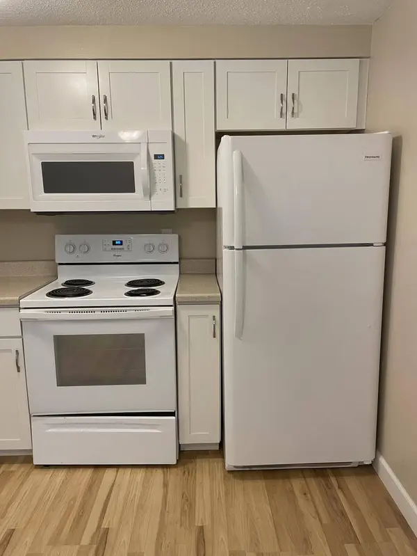 1305 16 1/2 ST S, Fargo, ND 58103