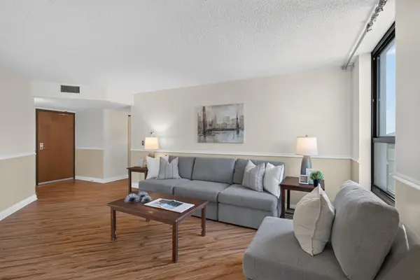 6615 Lake Shore DR S #304, Richfield, MN 55423